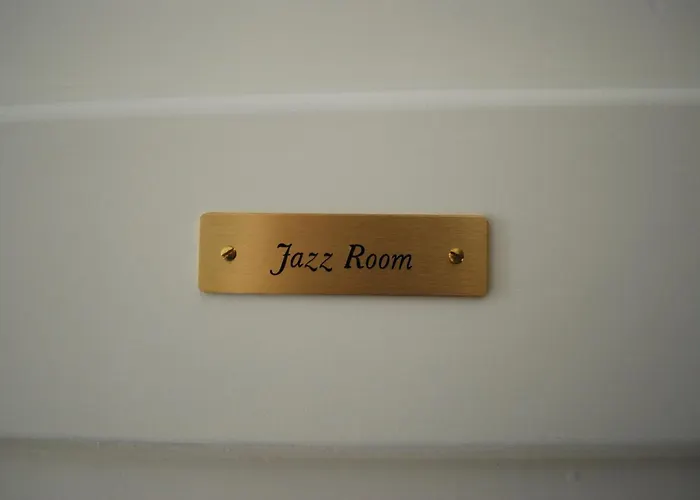 Jazz E Cioccolato Free Parking In Citta * פרוג'ה